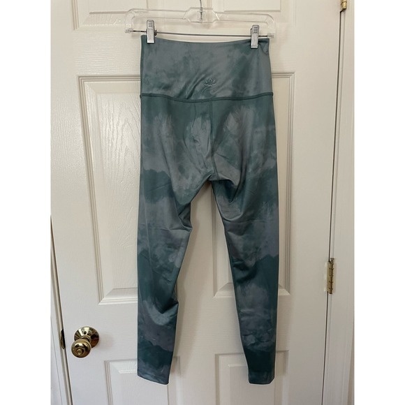 Beyond Yoga Olympus High Rise Green Tie Dye Patterned Leggings Medium - Picture 3 of 6